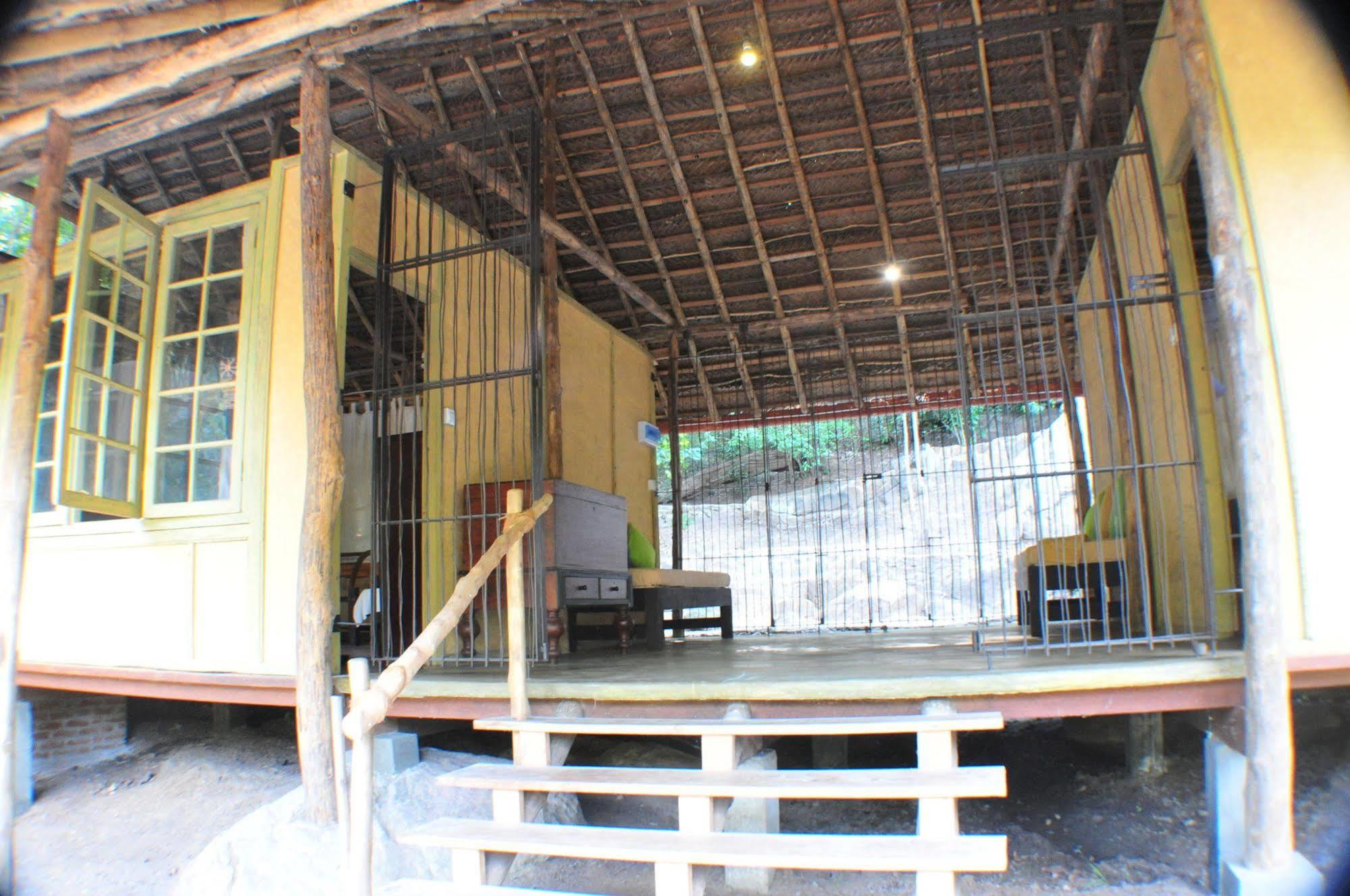 Back Of Beyond - Wild Haven Villa Sigiriya Exterior foto