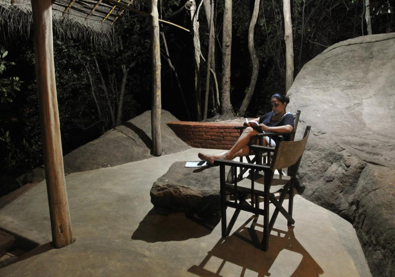 Back Of Beyond - Wild Haven Villa Sigiriya Exterior foto