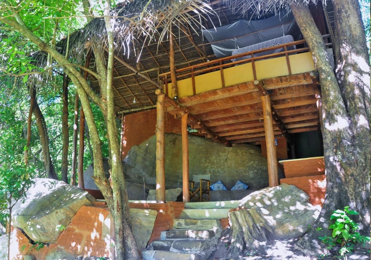 Back Of Beyond - Wild Haven Villa Sigiriya Exterior foto